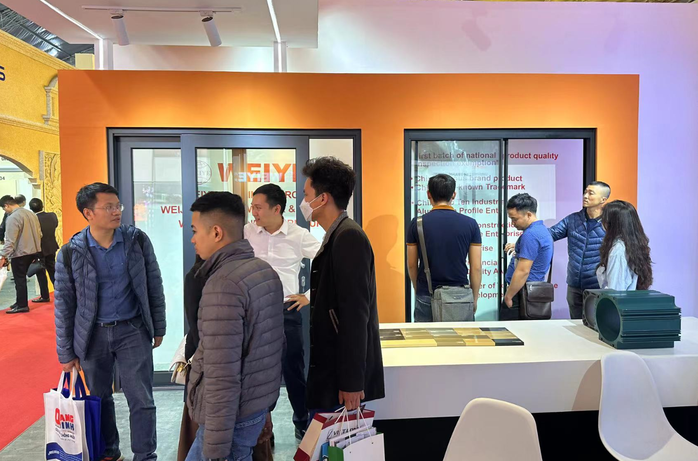 东南亚双展“狂飙”，，，，，，尊龙官方网站首页铝材亮相越南、菲律宾建材展